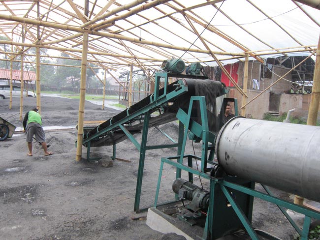 山西運(yùn)城磁選生產(chǎn)線物料準(zhǔn)備研磨 山西運(yùn)城磁選生產(chǎn)線物料準(zhǔn)備研磨