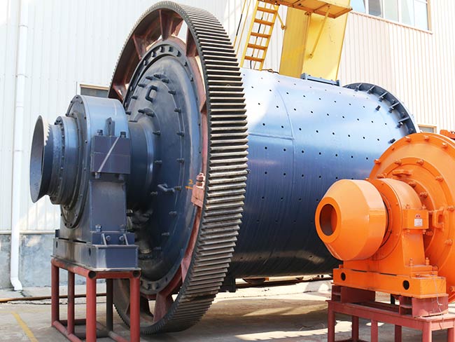 球磨機(jī)廠家生產(chǎn)的不同種類的陶瓷球磨機(jī)