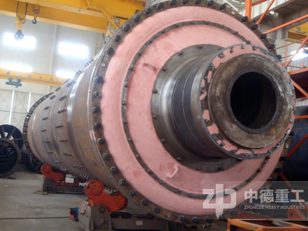 球磨機生產(chǎn)車間 球磨機生產(chǎn)車間