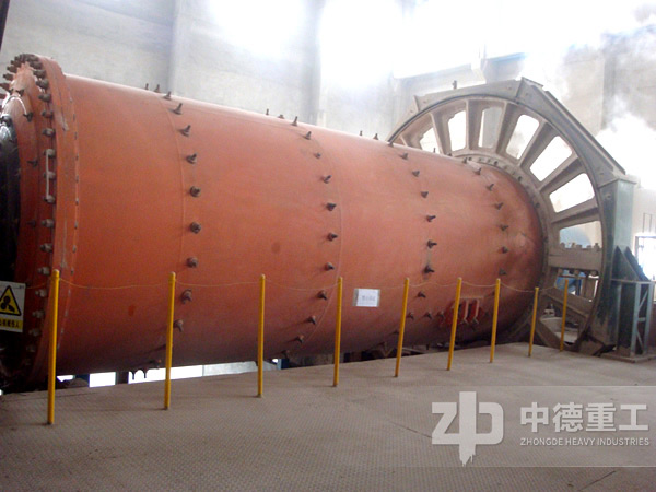 球磨機(jī)生產(chǎn)車間 球磨機(jī)生產(chǎn)車間