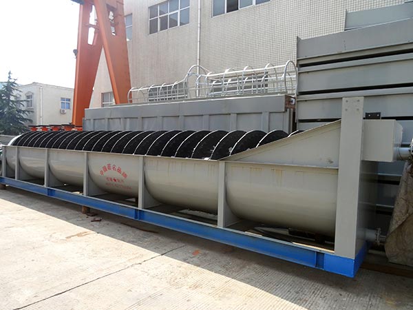 客戶定制的大型礦用分級機(jī)