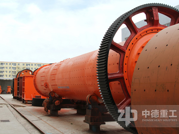 球磨機(jī)主電機(jī)配備380kw功率