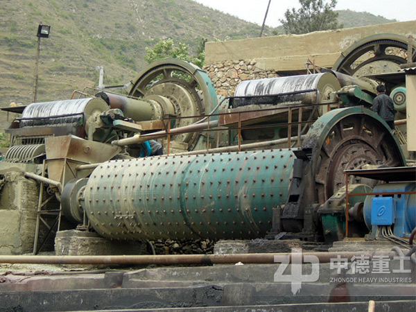 球磨機(jī)廠家怎么選