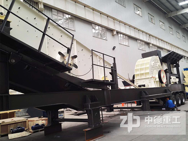 廠家生產(chǎn)的產(chǎn)品大部分都成移動(dòng)碎石機(jī)了