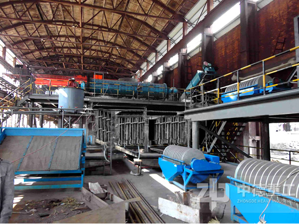 小型常用陶瓷球磨機(jī)正在作業(yè)