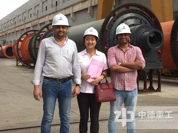 可能中德與王先生冥冥中自有緣分，王先生對中德球磨機(jī)可以說是一見鐘情，圖為其他用戶來廠