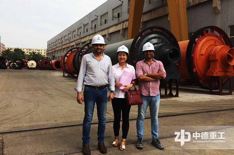 客戶來廠考察球磨機設備 客戶來廠考察球磨機設備