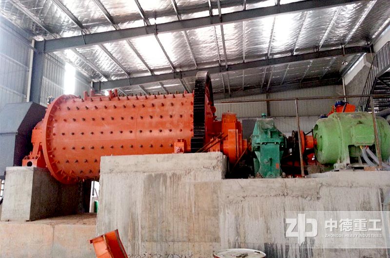 選礦現(xiàn)場(chǎng)實(shí)拍 礦用球磨機(jī)工作現(xiàn)場(chǎng)實(shí)拍